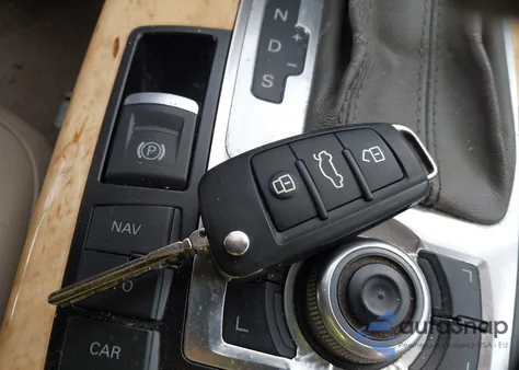 2010 Audi A6 3.0 Premium z USA, uszkodzony, nr VIN WAUFGAFB0AN052198